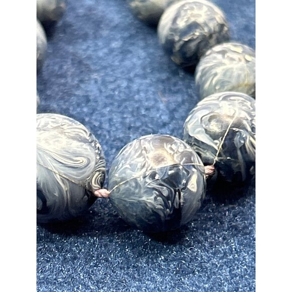 Vintage blue  Gray Swirl Beaded Necklace With Lobster Clasp - Picture 3 of 4